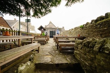 Отель Bankes Arms