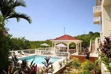 پانسیون Retreat Guesthouse Luxury Suites