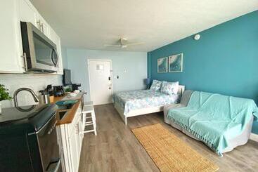 فندق Sea Dip Resort Studios!