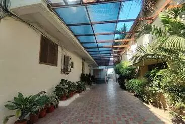 Hotelli Cosmopolitan Cultural Centre