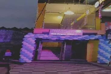 ホテル Oyo 87282  Swagat Inn
