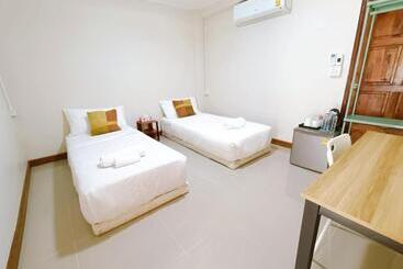 Majatalo Baan Phakdeechan