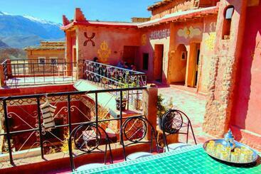 Pension (Hôtel basse catégorie) Room In Guest Room Gite Tawada Welcomes You