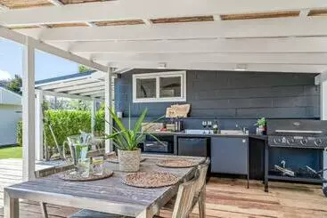 ペンション The Beach Hut