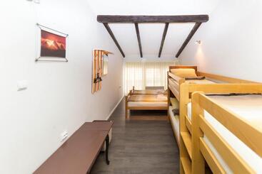 旅馆 Kingdom Rooms Visoko