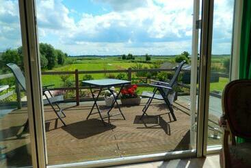 住宿加早餐  Villa Waterland