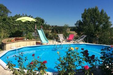 펜션 Chambres D Hôtes Lamourio