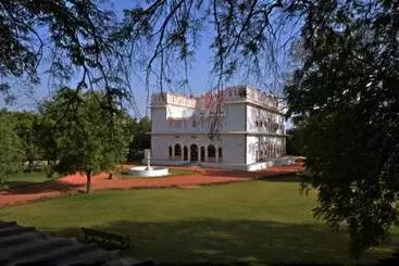 Resort Bijay Niwas Palace