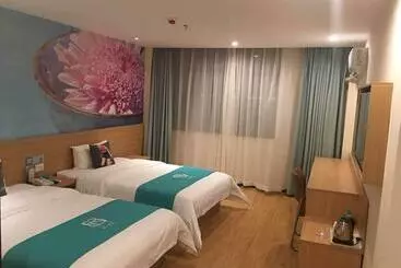 Pai Hotel Chongqing Wanzhou Gaosuntang Commerce And Trade City