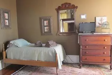 Aamiaismajoitus (B&B) Baer House Inn