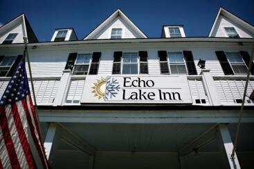مبيت وإفطار Echo Lake Inn