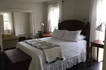 ベッドアンドブレックファースト Eddington House Inn