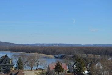 住宿加早餐  Mont Rest Inn