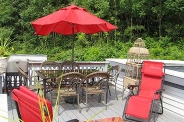 مبيت وإفطار Mont Rest Inn