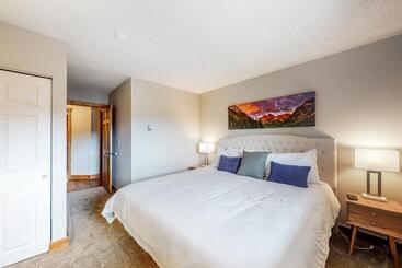 Отель Breckenridge Ski Hideaway