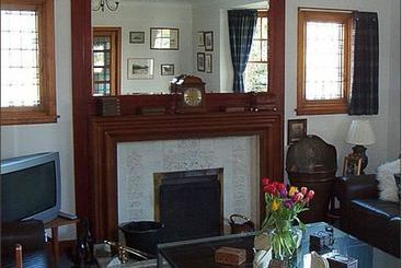 Hotel Dunvalanree Inn