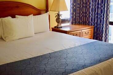 Otel Schooner Ii Beach And Racquet Club