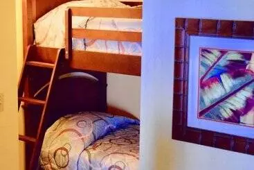 Отель Schooner Ii Beach And Racquet Club