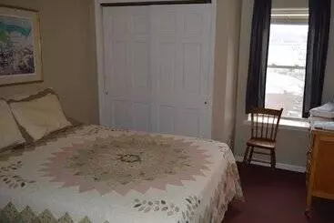 Hotel Canal Side Inn