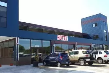 هتل Express Inn Coronado & Camping