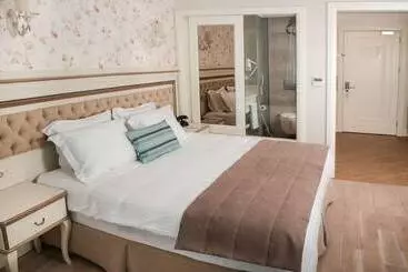 Hotel Rezone Health & Oxygen