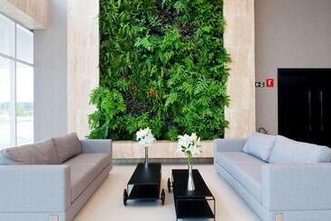 هتل Golden Tulip Sao Jose Dos Campos