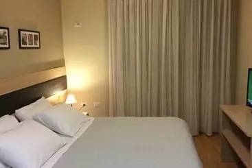 בית מלון כפרי Oresti Center