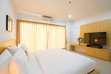 Huoneistohotelli Evergreen Pattaya Serviced Residences