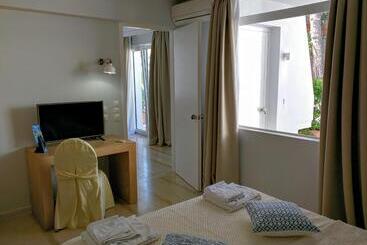 Apart Hotel The Loriet