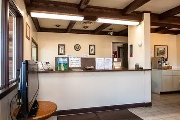 모텔 Country Squire Inn And Suites