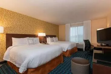 Отель Fairfield Inn & Suites By Marriott Atmore