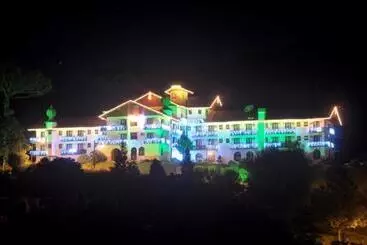 ホテル Treze Tilias Park