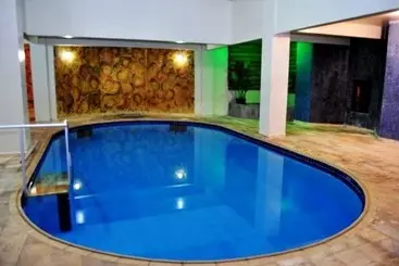 Отель Treze Tilias Park