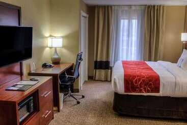 酒店 Comfort Suites Plymouth Near Us 30