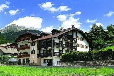 Отель La Montanara Predazzo