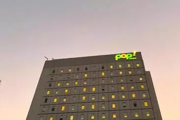 Szálloda Pop!  Gubeng Surabaya