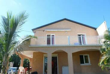 Bed and Breakfast Chez Chouchou