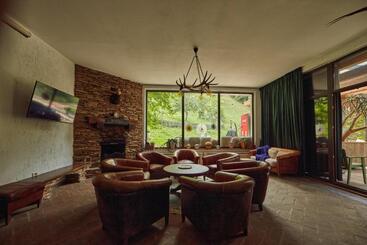 Pension Conacul Vanatorului