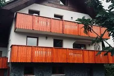 هتل آپارتمان Guest House Kobal