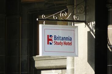 هتل Britannia Study