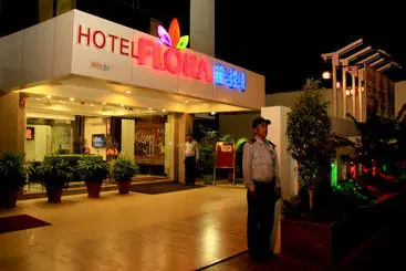 Отель Flora Inn