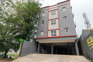 Urbanview Hotel Syariah Dj Gading Serpong