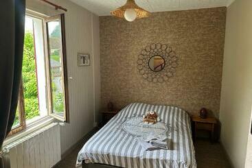 مبيت وإفطار Chambre Floralie