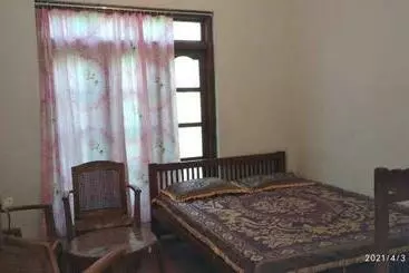 Pensió ආසිරි රිවර් සයිඩ් ගෙස්ට්