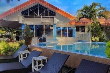 Seaview Beach Resort