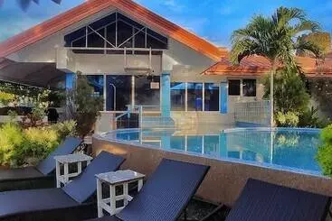 Seaview Beach Resort