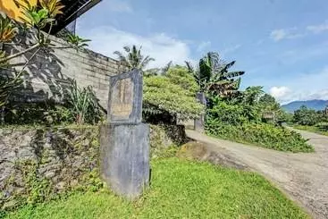 Hotelli Spot On 92149 Ashooy Homestay
