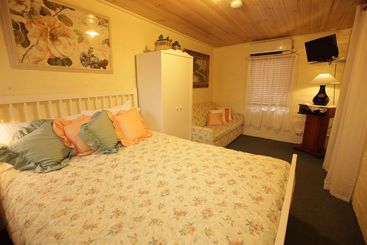 Bed and Breakfast Carter Cottages