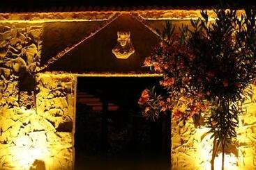 Onur Motel Faralya Fethi̇ye