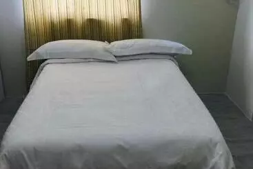 Hotel Staycation Condo With Pool Near Sm Tungko, Bulacan